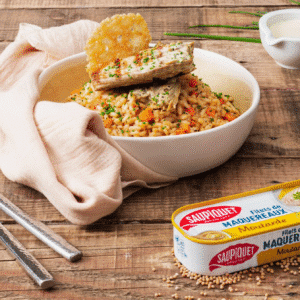 Risotto crémeux au paprika, filets de maquereaux à la moutarde et tuile de parmesan
